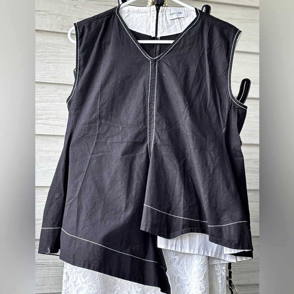 Chic Black Sleeveless Top by Eileen Fisher